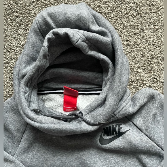 Nike Sweater Size Small - Picture 2 of 2